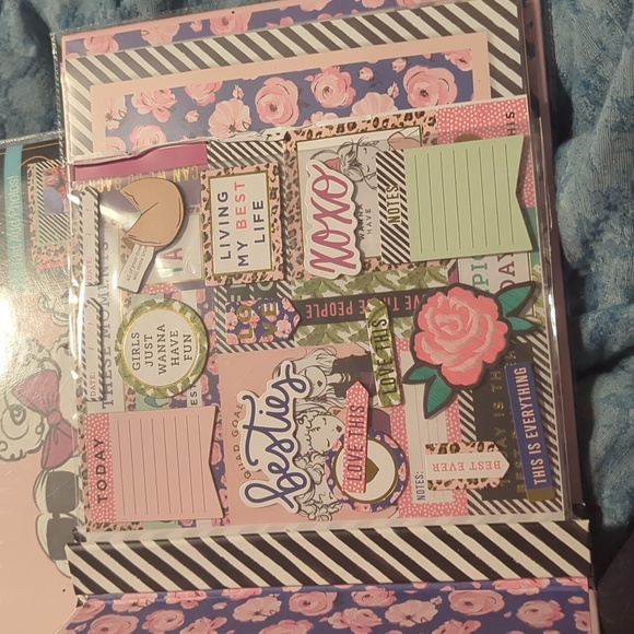 Pre-designed Scrapbooks - Picture 2 of 5